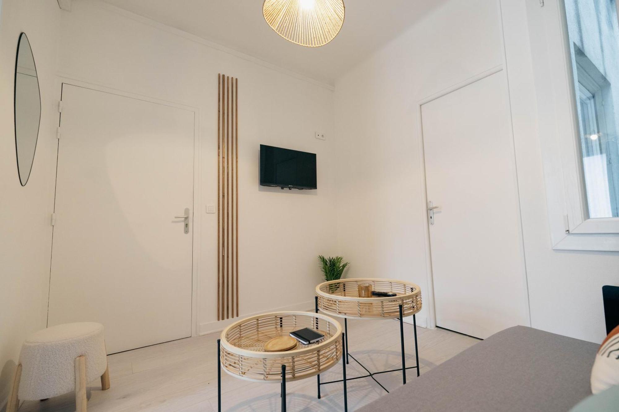 Verdant Oasis - Proche Du Centre - Wifi Gratuit - Parking A Proximite Λούρδη Εξωτερικό φωτογραφία