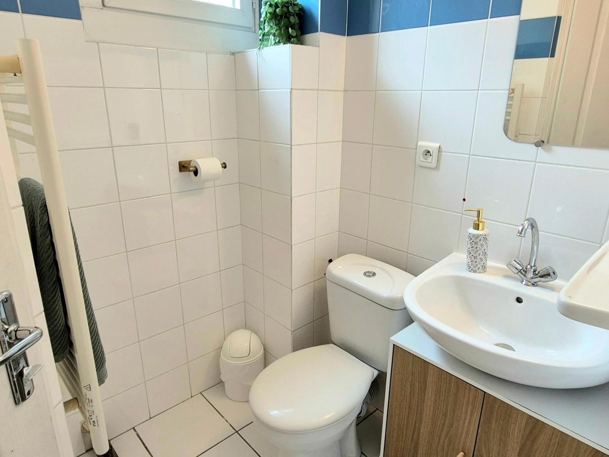 Verdant Oasis - Proche Du Centre - Wifi Gratuit - Parking A Proximite Λούρδη Εξωτερικό φωτογραφία