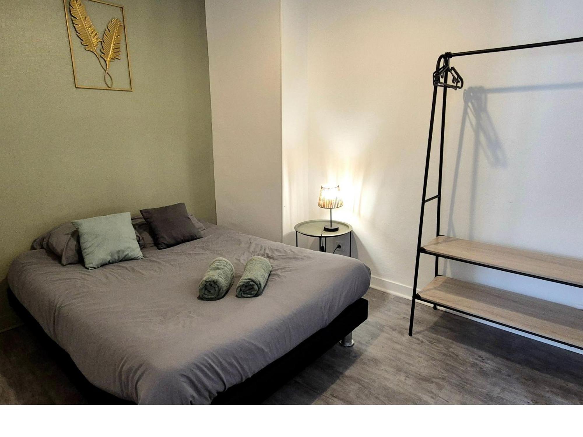 Verdant Oasis - Proche Du Centre - Wifi Gratuit - Parking A Proximite Λούρδη Εξωτερικό φωτογραφία